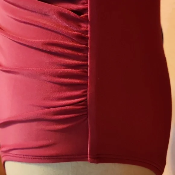 NEW Sangria Burgundy Maroon one piece swimsuit Size S swim Beach Pool Travel - Picture 8 of 9